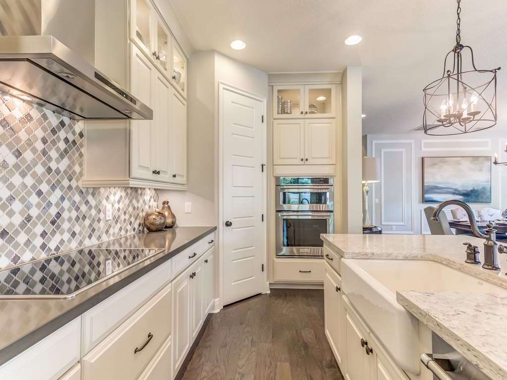 Cabinets Painting